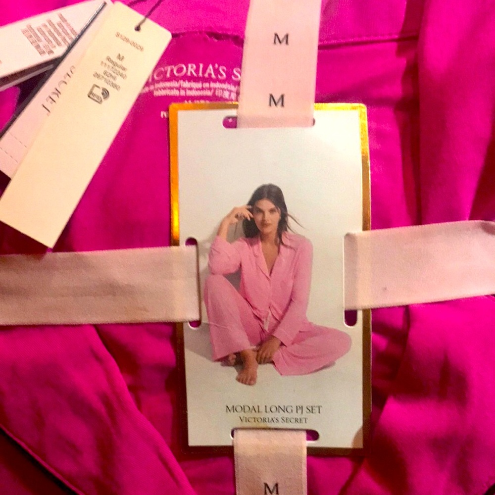 Brand new hot pink Victoria’s Secret PJs that